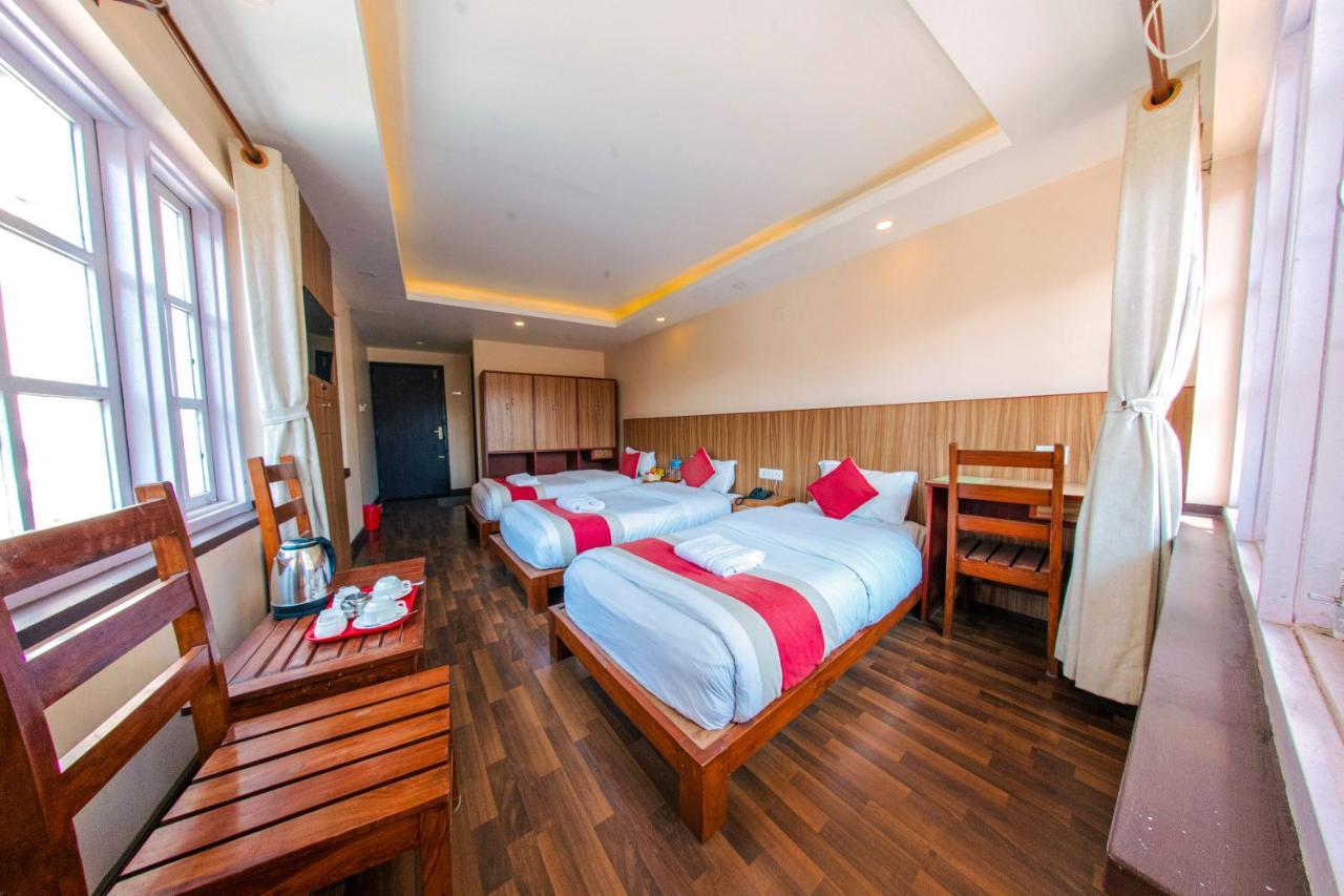 Hotel Chhimeki Катманду Экстерьер фото