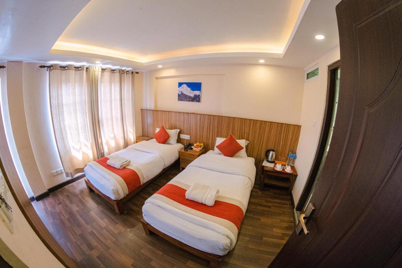 Hotel Chhimeki Катманду Экстерьер фото